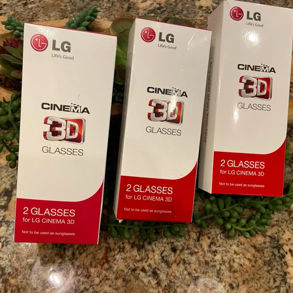 LG 3D GLASSES. 6 Pair, New in box